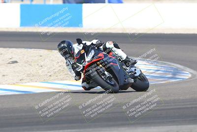 media/Sep-20-2025-TrackDaz (Sat) [[27f0cde673]]/A Group/12pm (Turn 1)/